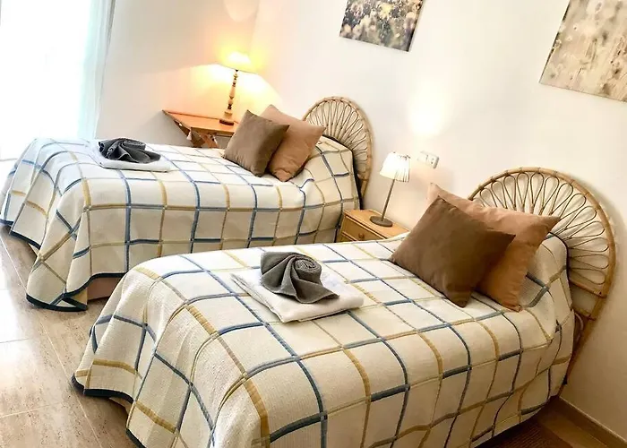 Lägenhet Charming 3 Bed @ Al-sakia Village *