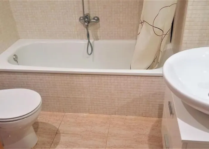 Charming 3 Bed @ Al-sakia Village * 奎特里拉