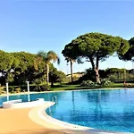 Apartman Charming 3 Bed @ Al-sakia Village *